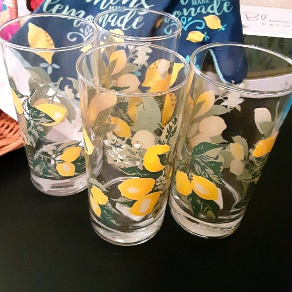 Home Collection Other - NWT Set of Lemon Glassware